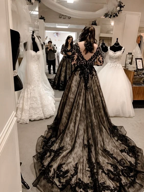 Glamorous Black Lace Wedding Dress,Gothic Bridal Gown Y7353 Romantic Satin Dress