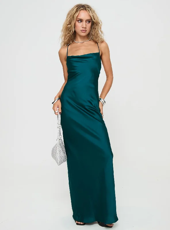 Esti Maxi Dress Blue Best maxi dresses for hourglass body shape