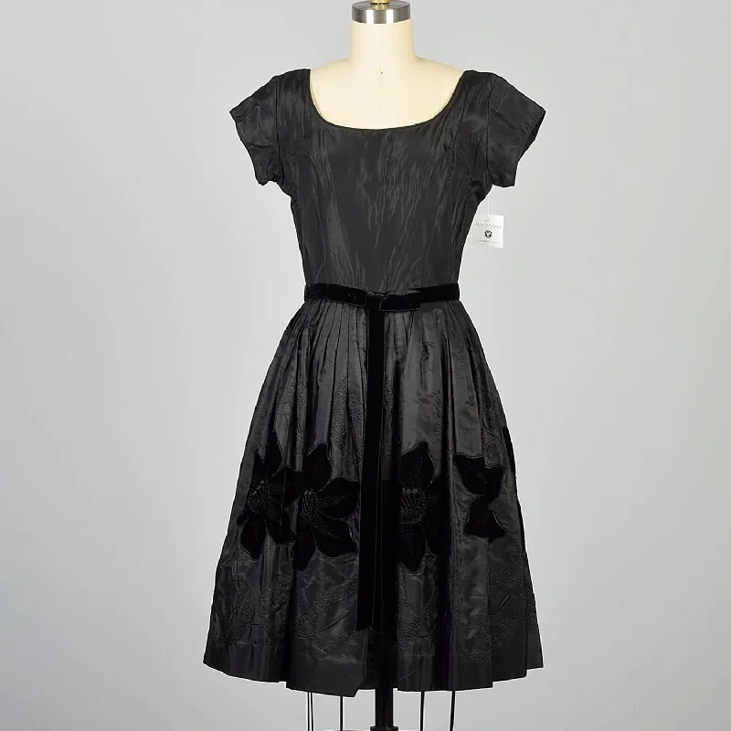 XS 1950s Dress Velvet Flower Hem Black Taffeta Trendy unclassified dresses